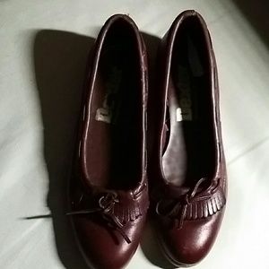 Leather Dexter 6 1/2 N Flat Ladies Shoe